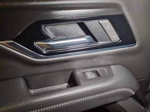 Certified 2025 GMC Yukon XL Denali AWD/4WD image 18