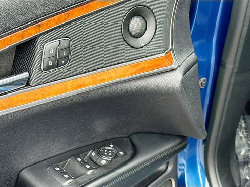 Used 2020 Lincoln Nautilus Reserve w/ Equipment Group 201A image 8