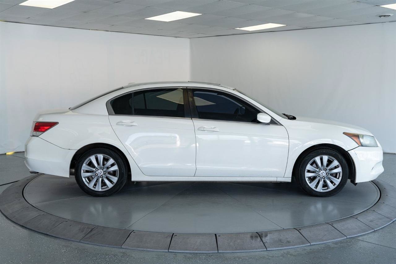 Used 2011 Honda Accord EX-L image 8