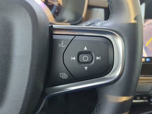 Used 2023 Volvo C40 P8 Recharge Ultimate w/ Protection Package Premier image 25