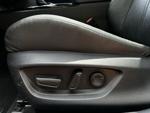 Used 2025 Toyota Camry XSE FWD image 30