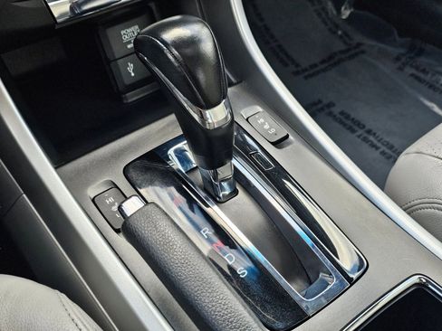 Used 2013 Honda Accord EX-L image 10