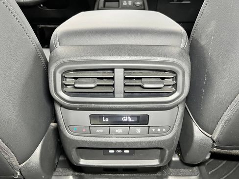 Used 2025 Honda Pilot EX-L image 20
