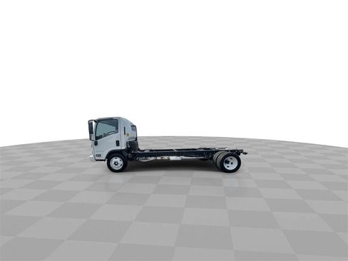 New 2025 Chevrolet Low Cab Forward 5500XG image 5