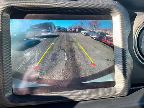 Used 2022 Jeep Wrangler Sport S image 26