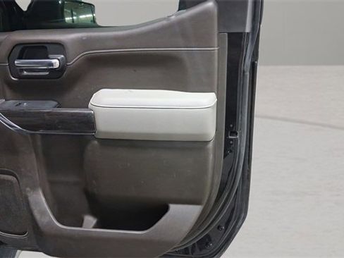 Used 2022 Chevrolet Silverado 1500 LTZ w/ LTZ Convenience Package II image 17