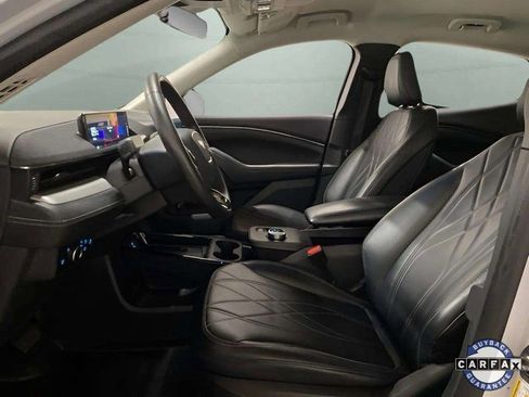 Used 2023 Ford Mustang Mach-E Select image 17