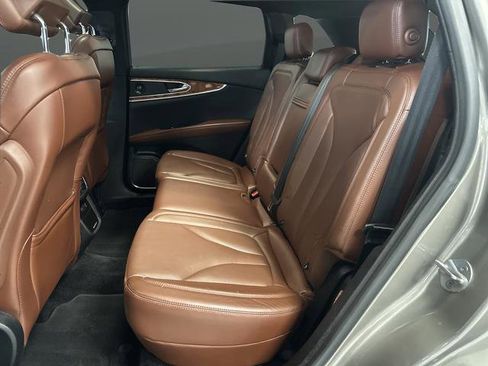 Used 2016 Lincoln MKX Reserve w/ Climate Package image 27