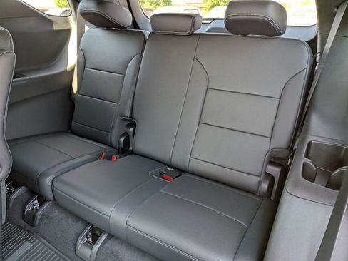 New 2026 Chevrolet Traverse LT w/ LPO, Floor Liner Package FWD image 30