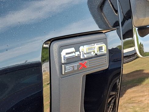 Used 2022 Ford F150 XL w/ STX Appearance Package image 4