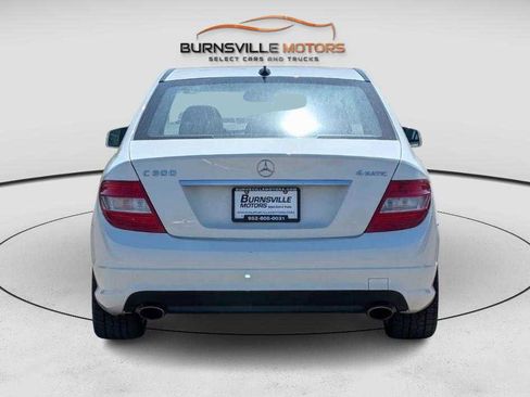 Used 2010 Mercedes-Benz C 300 Sport image 5