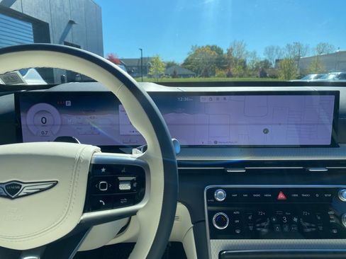 New 2025 Genesis GV80 3.5T Prestige image 18