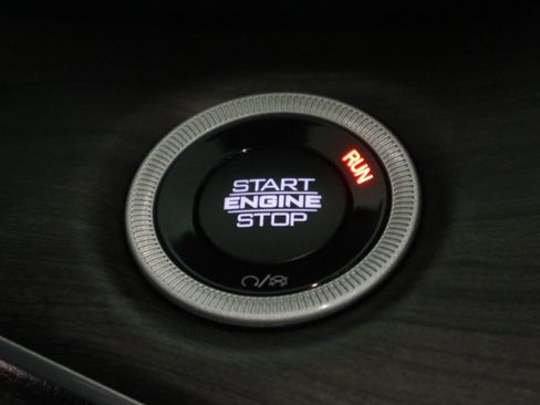 New 2025 Jeep Grand Cherokee Limited w/ Luxury Tech Group II AWD/4WD image 31
