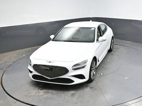 Used 2025 Genesis G70 2.5T AWD/4WD image 38