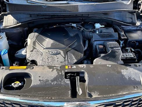 Used 2019 Kia Sorento SX image 28