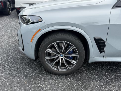 Used 2026 BMW X5 xDrive40i w/ M Sport Package AWD/4WD image 8