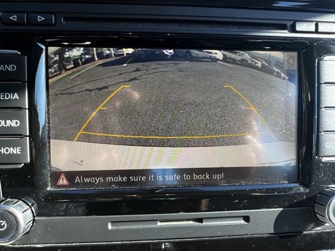 Used 2014 Volkswagen Passat TDI SEL Premium image 25