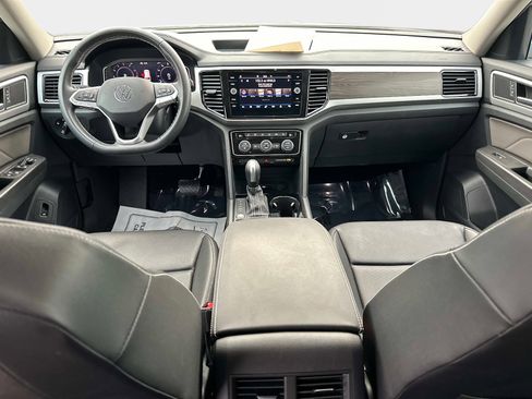 Certified 2023 Volkswagen Atlas SE image 16