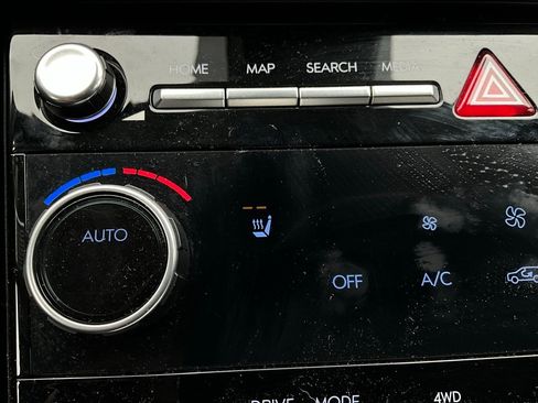 Used 2025 Hyundai Santa Fe SEL image 25