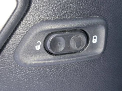 Used 2012 Jeep Wrangler Unlimited Sport AWD/4WD image 30