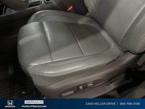 Used 2018 Chevrolet Traverse LT AWD/4WD image 19