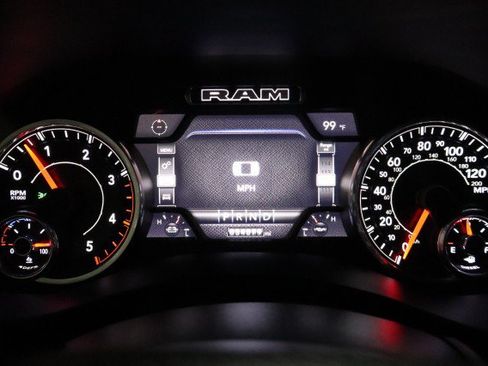 Used 2022 RAM 2500 Laramie w/ Night Edition AWD/4WD image 46
