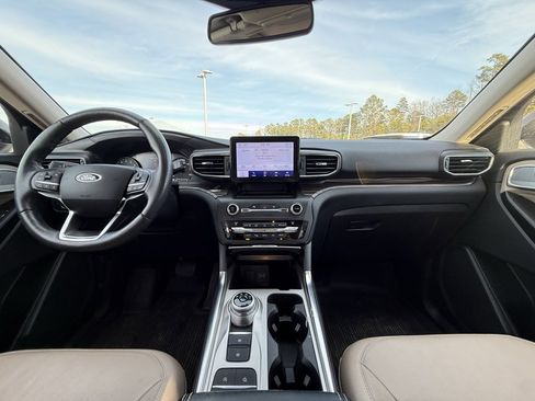 Used 2020 Ford Explorer Limited w/ Class III Trailer Tow Package image 30