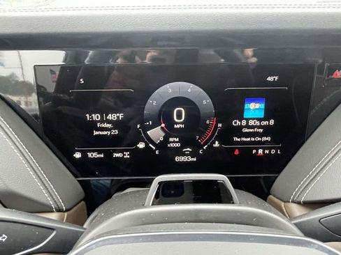 Used 2025 GMC Yukon XL Denali Ultimate image 28