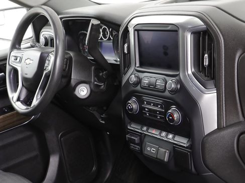 Used 2019 Chevrolet Silverado 1500 LT image 22