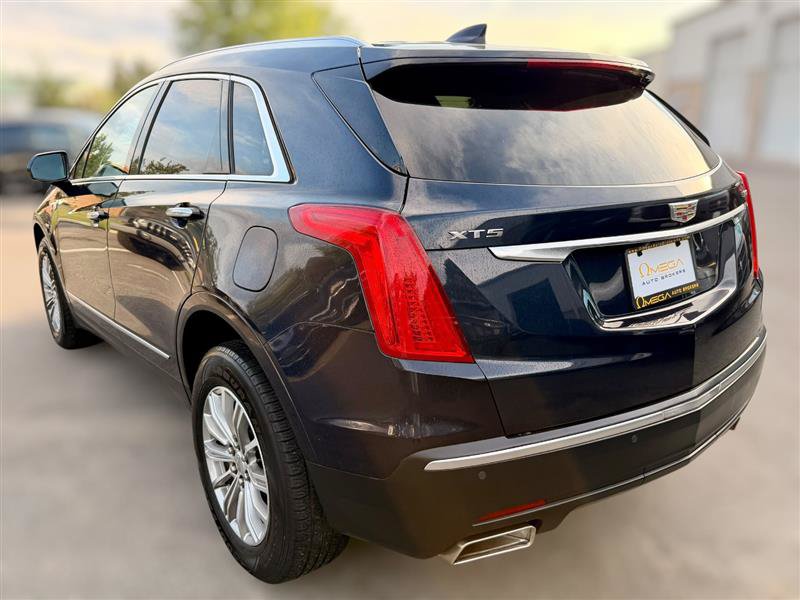 Used 2017 Cadillac XT5 Luxury w/ Driver Awareness Package FWD image 7