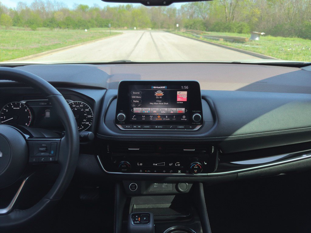 Used 2023 Nissan Rogue SL FWD image 5