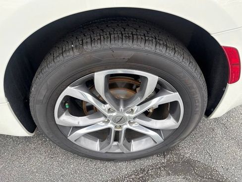 Used 2021 Chrysler Pacifica Pinnacle AWD/4WD image 11