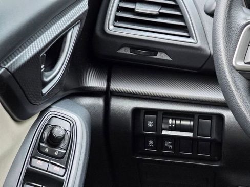 Used 2017 Subaru Impreza 2.0i Premium w/ BSD & Rcta/SRF/Eyesight image 16