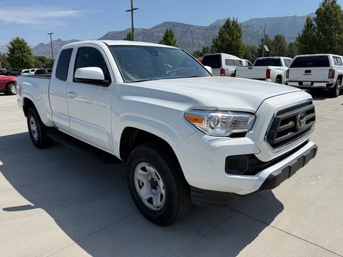 Used 2023 Toyota Tacoma SR AWD/4WD image 9