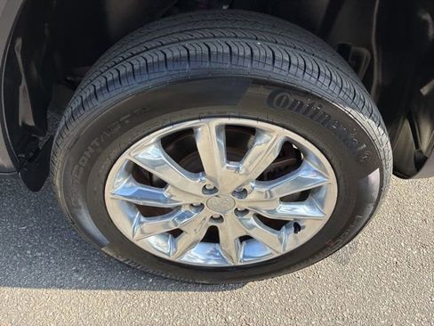 Used 2016 Jeep Cherokee Limited w/ Luxury Group image 12