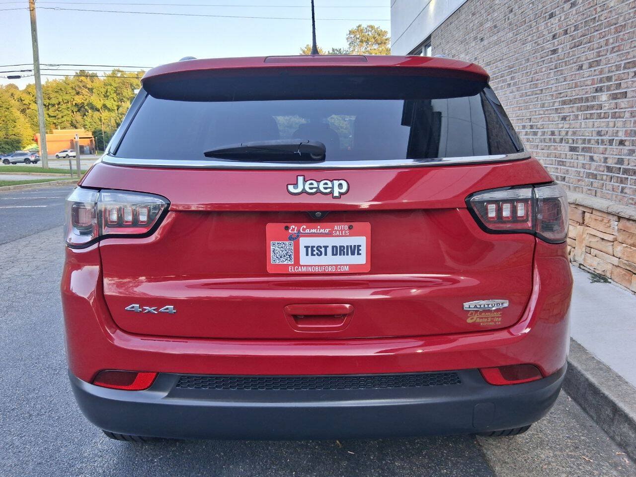 Used 2020 Jeep Compass Latitude AWD/4WD image 4
