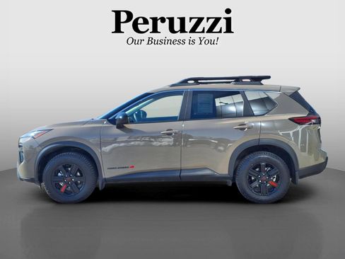 Used 2025 Nissan Rogue SV image 7