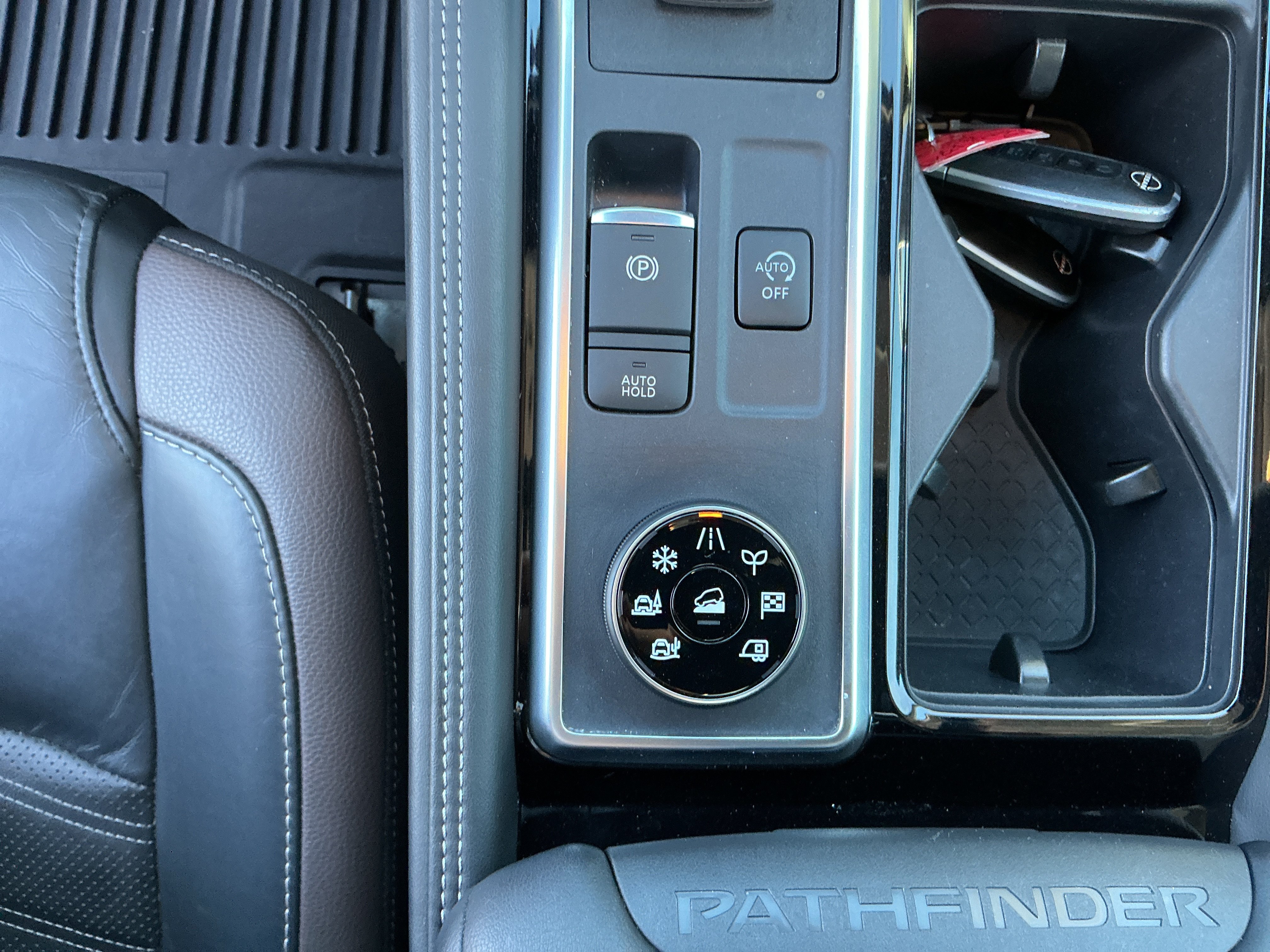 Certified 2023 Nissan Pathfinder Platinum AWD/4WD image 22