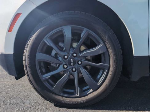 Used 2022 Chevrolet Equinox RS w/ LPO, Floor Liner Package FWD image 31