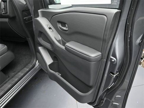 New 2026 Nissan Frontier SV image 38