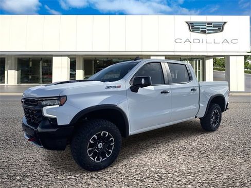 Used 2025 Chevrolet Silverado 1500 ZR2 w/ Technology Package image 1