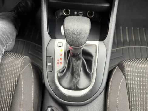 Used 2019 Kia Forte LXS FWD image 21