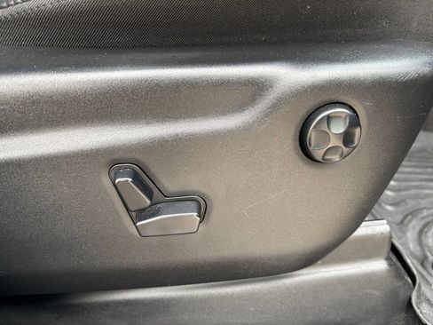 Used 2020 Jeep Grand Cherokee Limited image 20