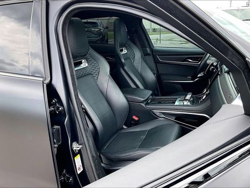 Used 2021 Jaguar F-PACE SVR AWD/4WD image 9