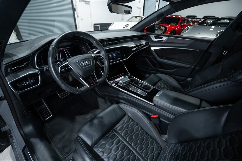 Used 2021 Audi RS 7 Sportback w/ Carbon Optic Package AWD/4WD image 18