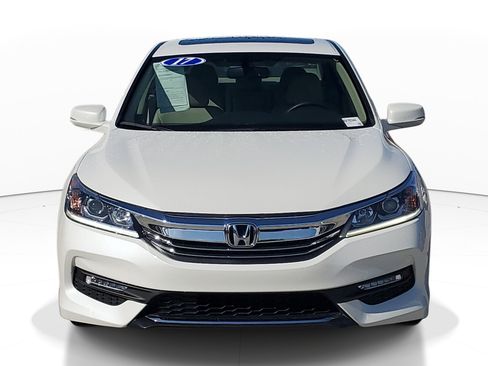 Used 2017 Honda Accord EX-L image 2