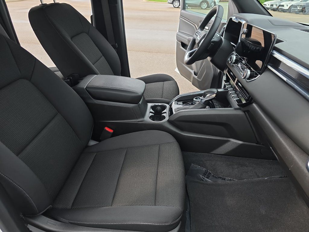 Certified 2024 GMC Canyon Elevation w/ Trailering Package AWD/4WD image 10