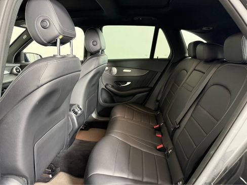 Used 2020 Mercedes-Benz GLC 300 4MATIC image 12