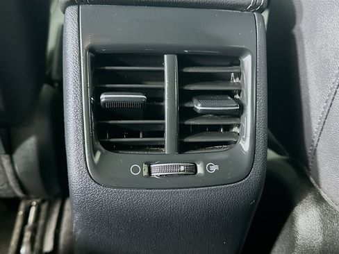Used 2022 Kia Niro EX Premium FWD image 28
