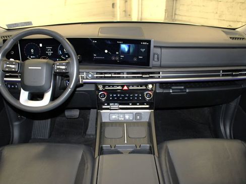 Used 2024 Hyundai Santa Fe Limited image 9